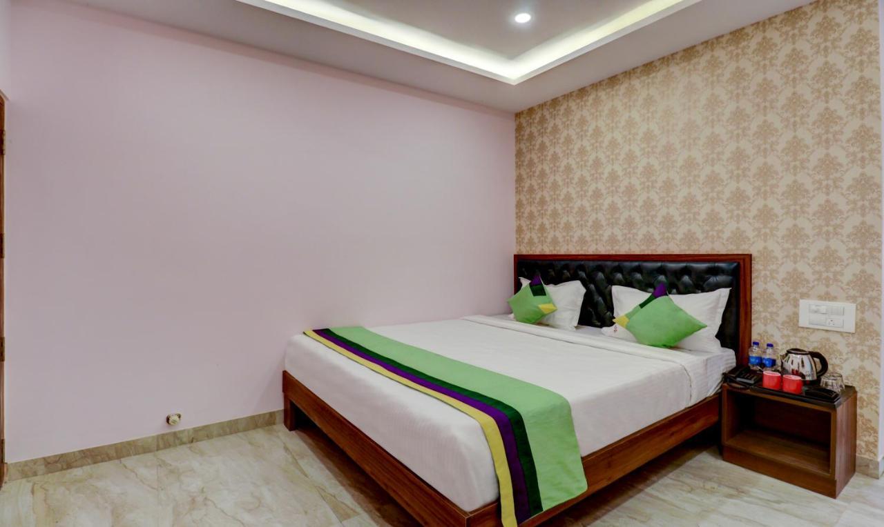 Treebo Three Street Inn Bangalore Exterior foto