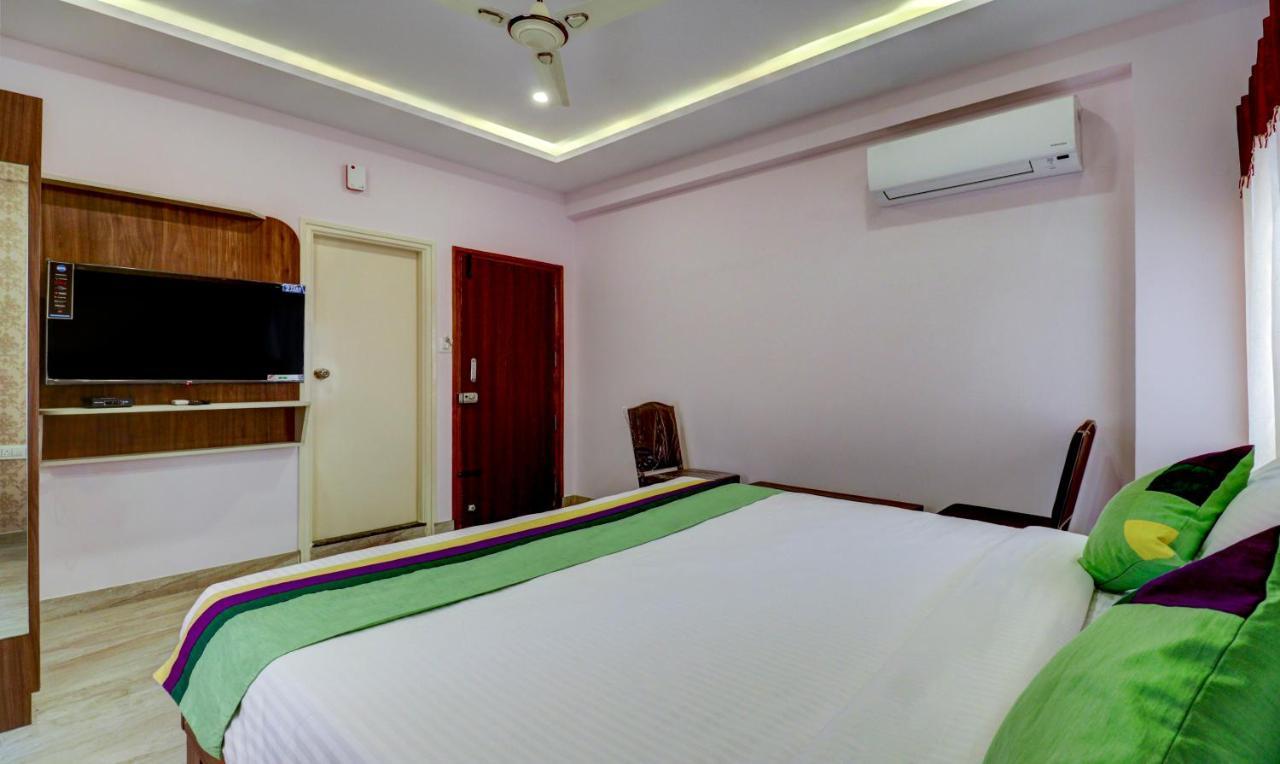 Treebo Three Street Inn Bangalore Exterior foto